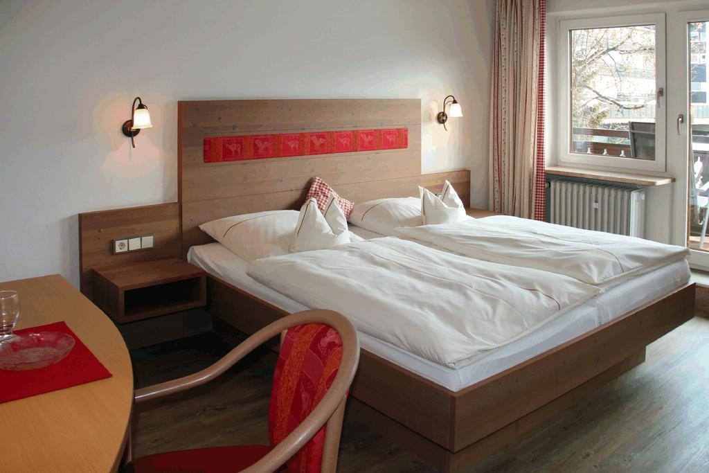 Hotel Gasthof Adler Oberstdorf Room photo